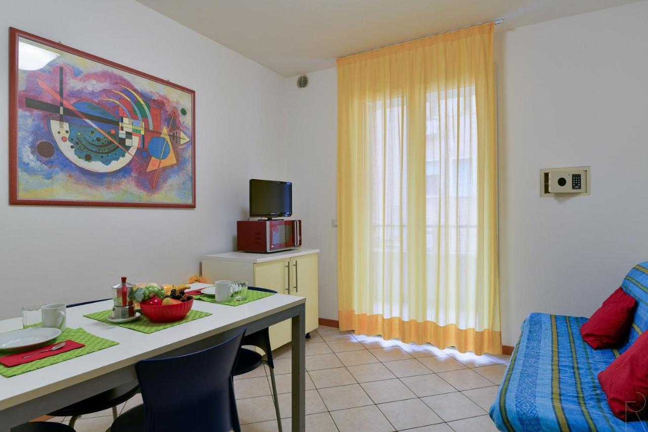Maestrale Canova Apartments กาออร์เล ภายนอก รูปภาพ
